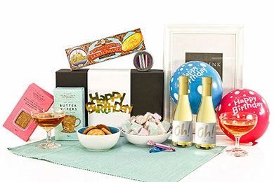 GEBURTSTAGSGESCHENK MIT 2 PICCOLO SEKT & GEBÄCK
