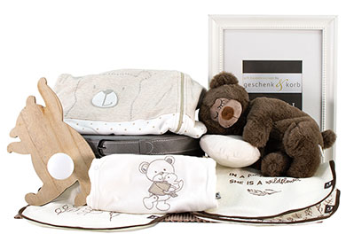 BÄRIGER BABY GESCHENKKORB - SCHLAF GUT - 
