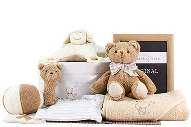 BABY GESCHENKKORB - TEDDY FAMILIE - 