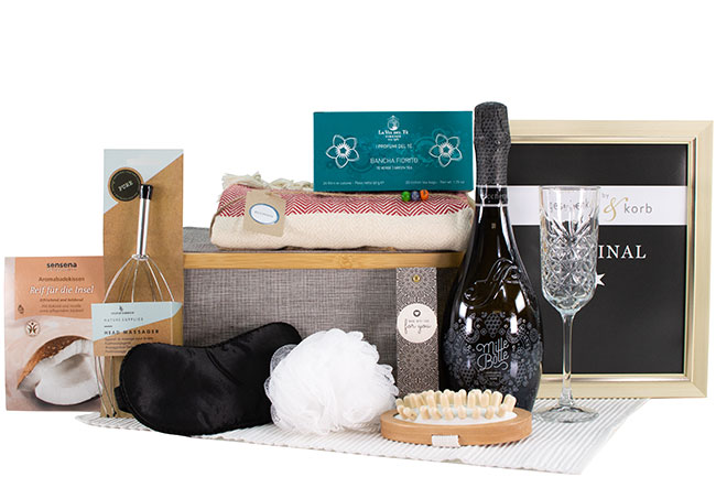 GESCHENKKORB ABSCHALTEN mit Badetuch